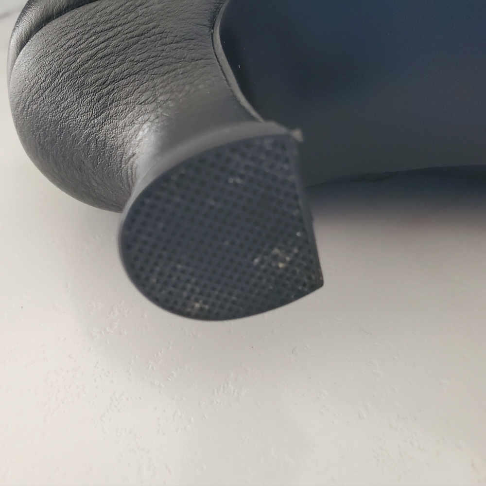 Black Heeled Lace Boots - Picture 13 of 16